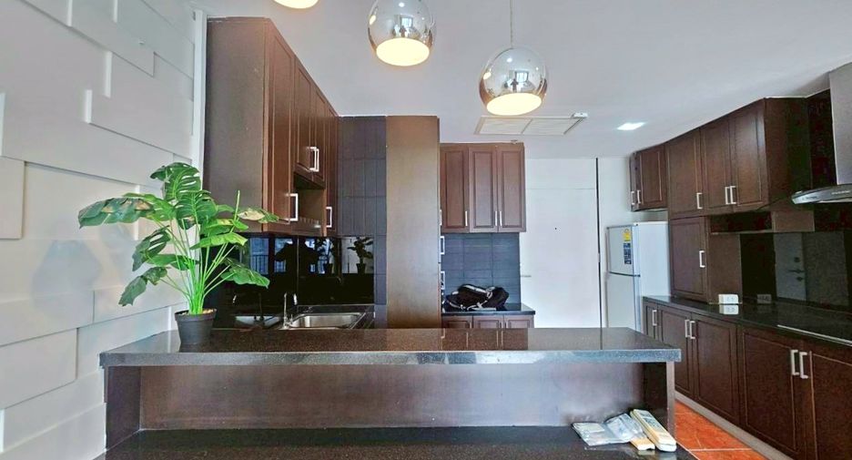 À louer et à vendre 2 chambres condo à Khlong Toei, Bangkok