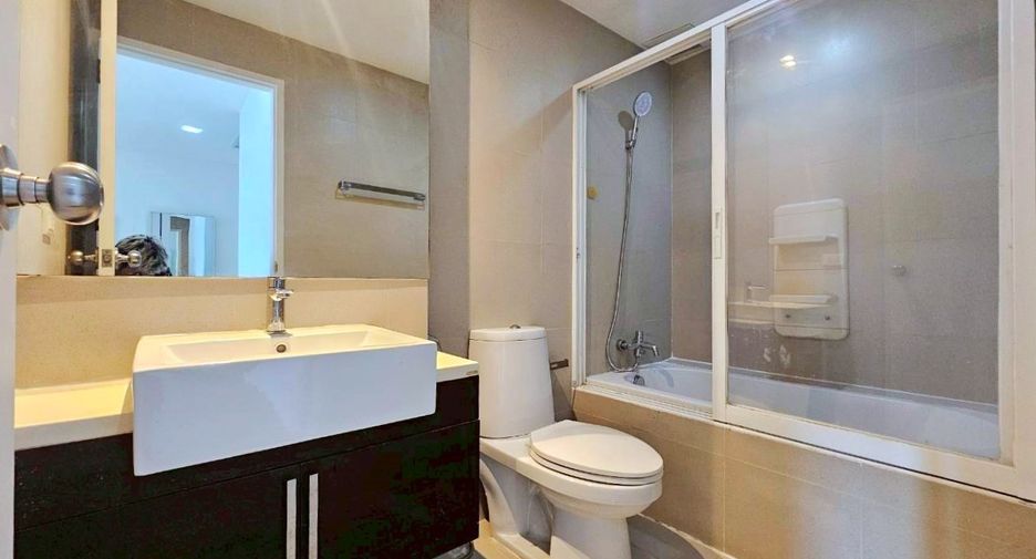 À louer et à vendre 2 chambres condo à Khlong Toei, Bangkok