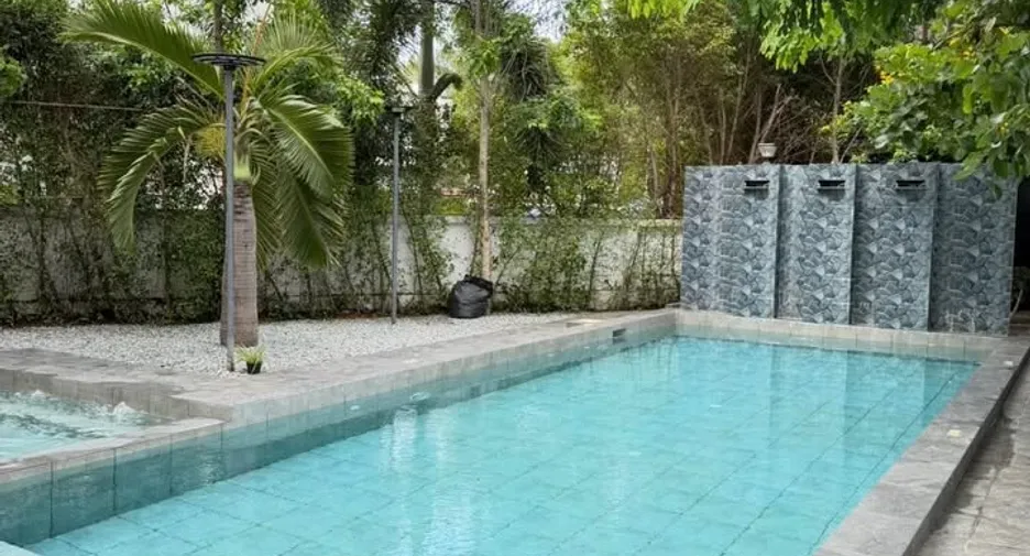 出售 6 卧室 别墅 在 Bang Lamung, Chon Buri