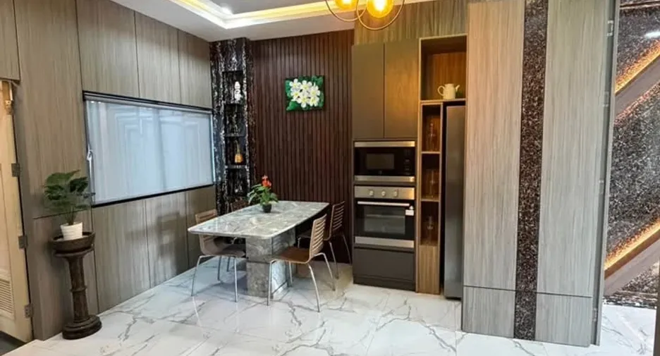 出售 6 卧室 别墅 在 Bang Lamung, Chon Buri