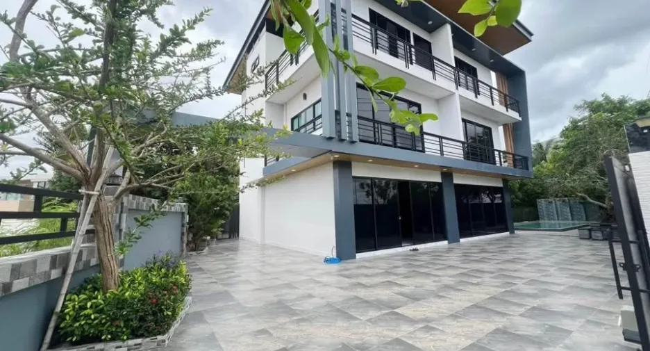 出售 6 卧室 别墅 在 Bang Lamung, Chon Buri