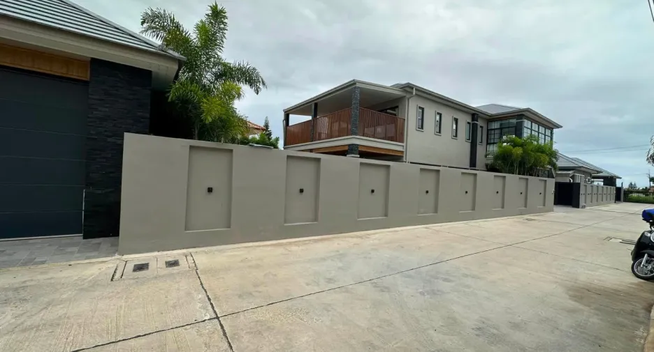 Villa en alquiler de 5 habitaciones en Bang Lamung, Chonburi