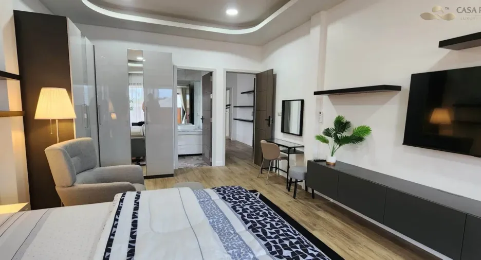 Villa en alquiler de 5 habitaciones en Bang Lamung, Chonburi