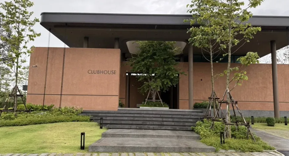 Casa en alquiler de 4 habitaciones en Bang Lamung, Chonburi