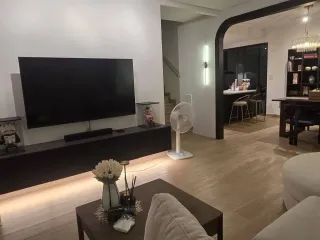 Casa en alquiler de 4 habitaciones en Bang Lamung, Chonburi