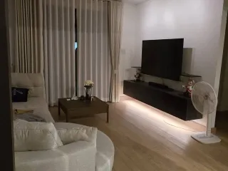 Casa en alquiler de 4 habitaciones en Bang Lamung, Chonburi