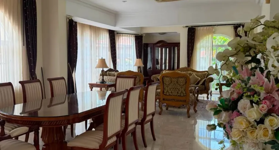 出售 4 卧室 别墅 在 Bang Lamung, Chon Buri