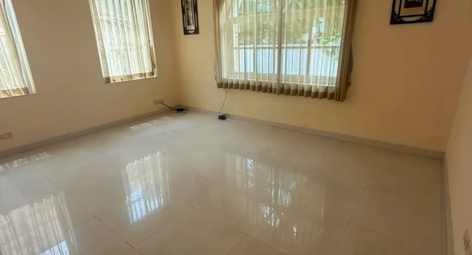 出售 4 卧室 别墅 在 Bang Lamung, Chon Buri