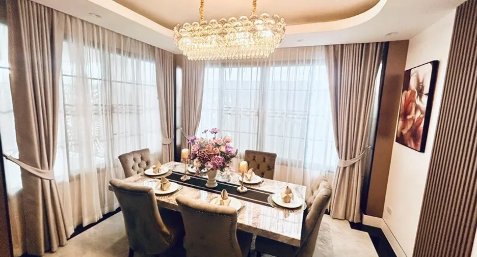Villa en alquiler de 3 habitaciones en Bang Lamung, Chonburi