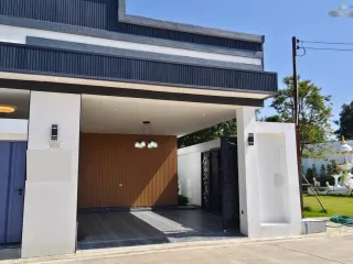 Villa en alquiler de 3 habitaciones en Bang Lamung, Chonburi