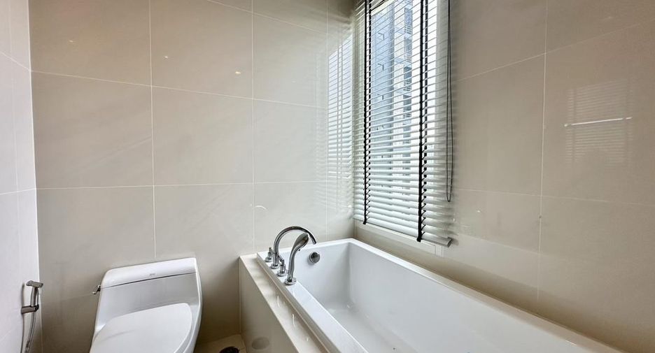 For rent 2 bedrooms condo in Jomtien, Pattaya