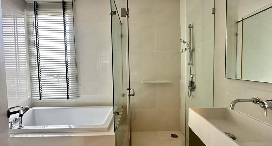 For rent 2 bedrooms condo in Jomtien, Pattaya