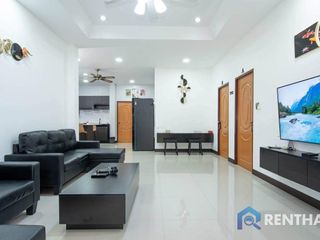 Casa en alquiler de 6 habitaciones en Bang Lamung, Chonburi