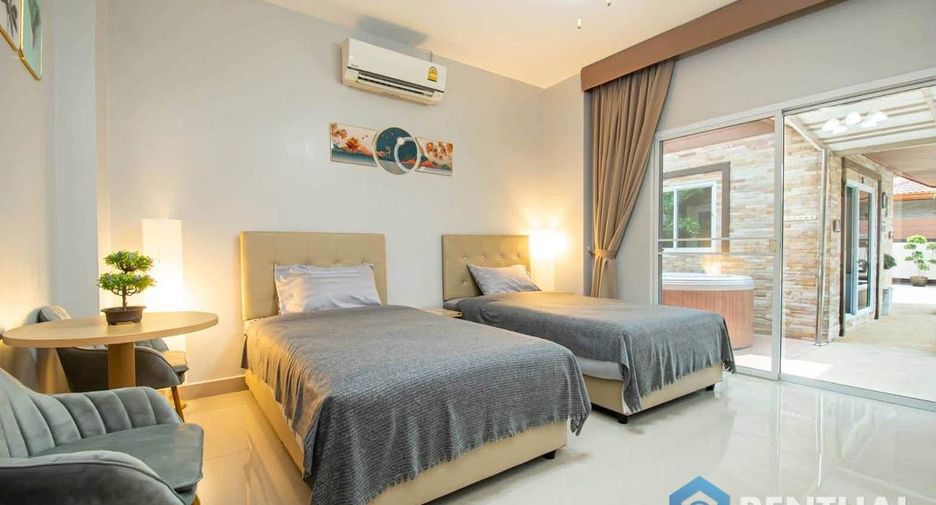 Casa en alquiler de 6 habitaciones en Bang Lamung, Chonburi