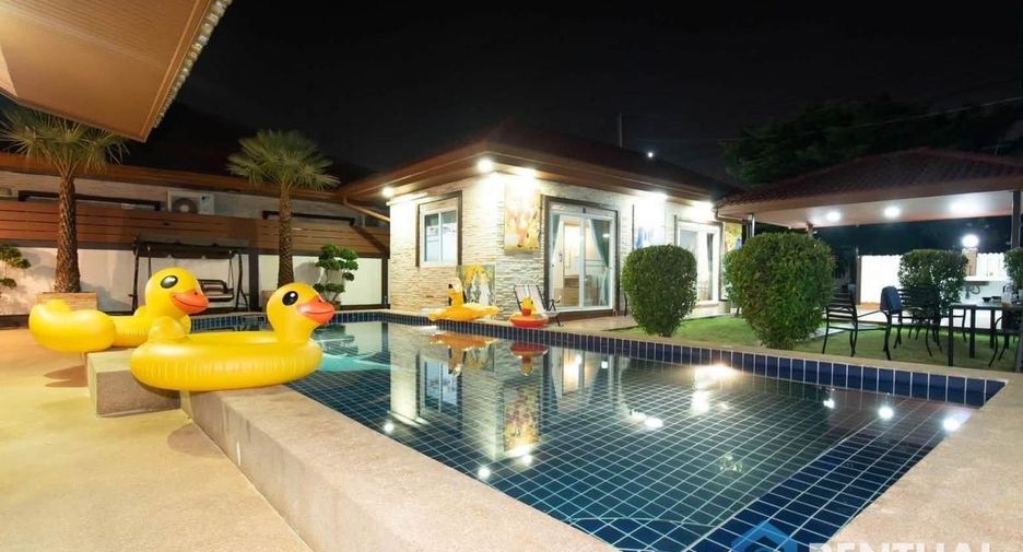 Casa en alquiler de 6 habitaciones en Bang Lamung, Chonburi