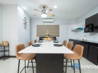 Casa en alquiler de 6 habitaciones en Bang Lamung, Chonburi