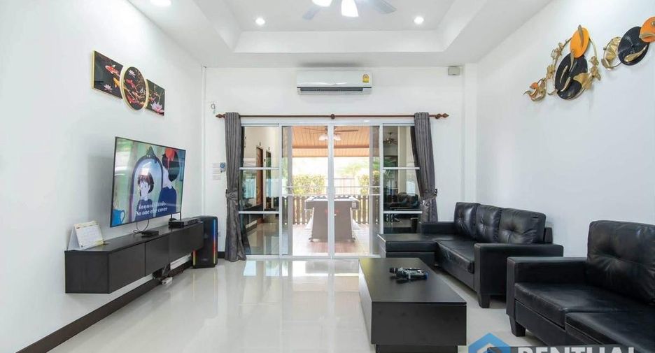 Casa en alquiler de 6 habitaciones en Bang Lamung, Chonburi