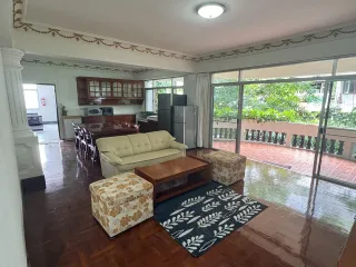 出租 2 卧室 公寓式住宅 在 Khlong Toei, 曼谷