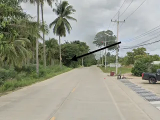 出售 土地 在 Si Racha, Chon Buri