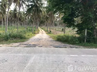 出售 土地 在 Si Racha, Chon Buri