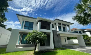 For sale 4 bedrooms house in Mueang Nonthaburi, Nonthaburi