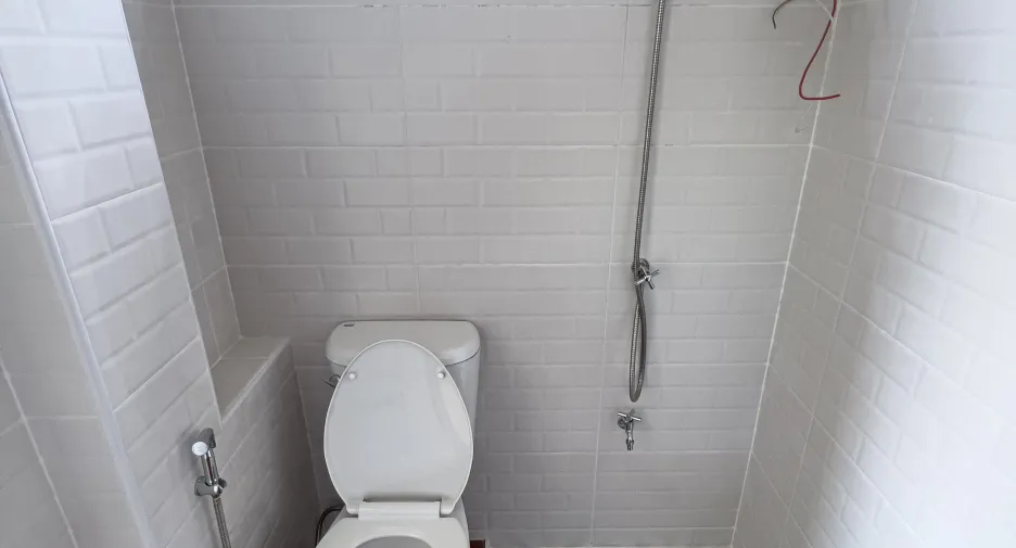 For sale 2 ベッドルーム house in Mueang Nakhon Sawan, Nakhon Sawan