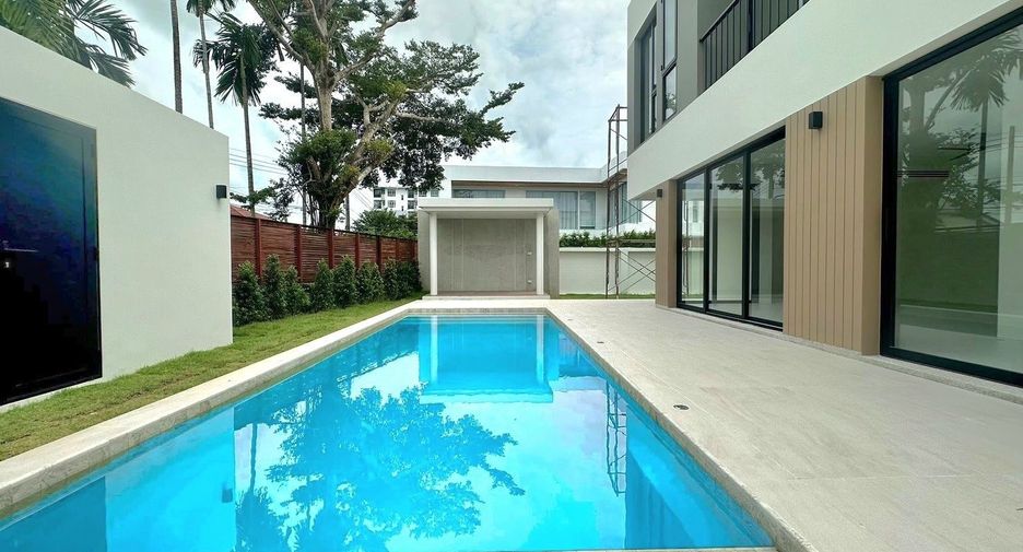 For sale 4 bedrooms villa in Mueang Phuket, Phuket