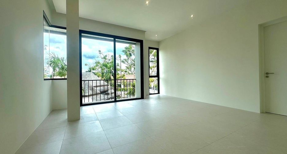 For sale 4 bedrooms villa in Mueang Phuket, Phuket