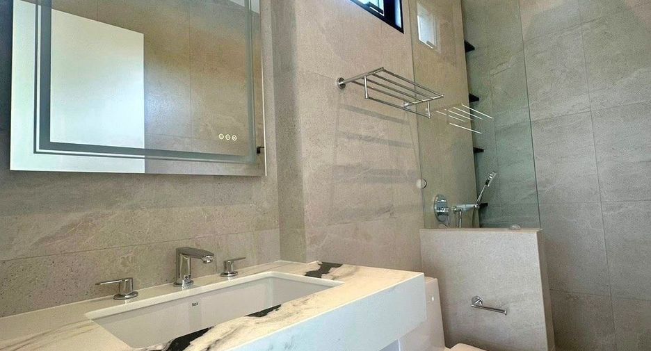 For sale 4 bedrooms villa in Mueang Phuket, Phuket