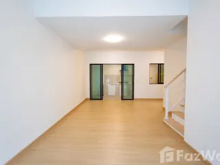 Продажа 3 спальни таунхаус в Пращет, Бангкок