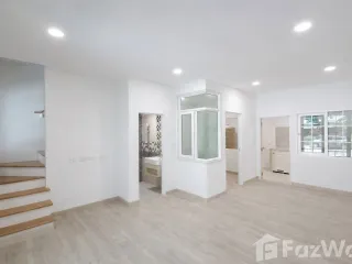 For sale 4 bedrooms townhouse in Prawet, Bangkok