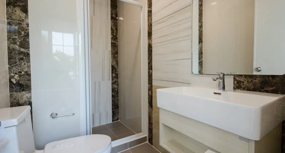 For sale 4 bedrooms townhouse in Prawet, Bangkok