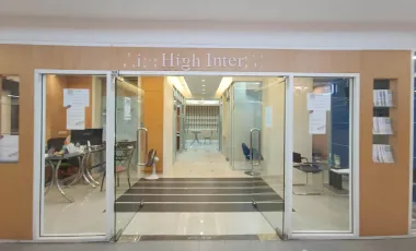 For sale 3 bedrooms condo in Khlong Toei, Bangkok