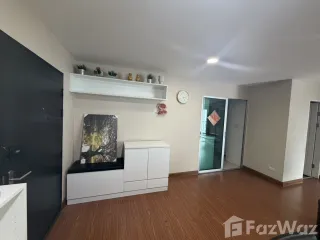 For rent 3 bedrooms condo in Huai Khwang, Bangkok