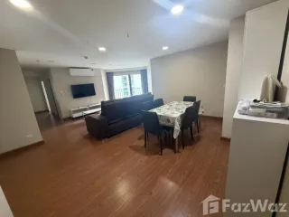 For rent 3 bedrooms condo in Huai Khwang, Bangkok