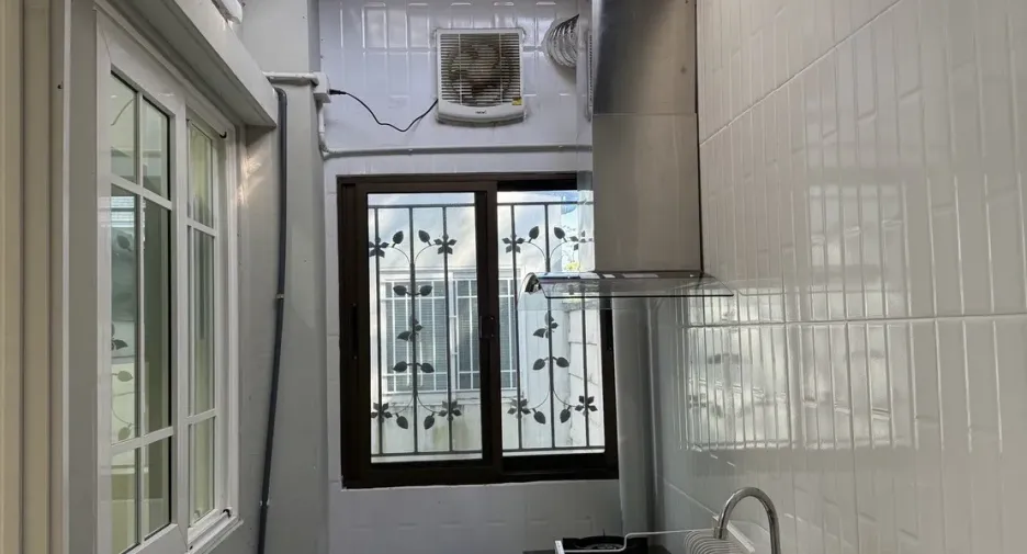 For rent 3 bedrooms townhouse in Mueang Chiang Mai, Chiang Mai