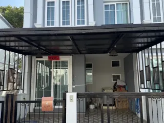 For Rent 3 Bedroom Townhouse In Mueang Chiang Mai