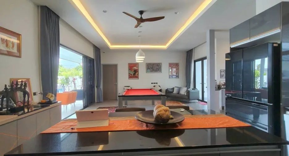 À vendre 4 chambres villa à Hua Hin, Prachuap Khiri Khan