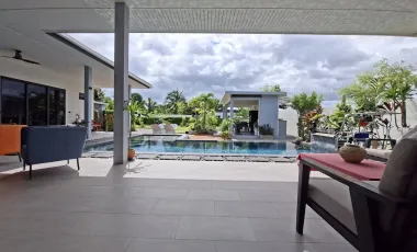 À vendre 4 chambres villa à Hua Hin, Prachuap Khiri Khan