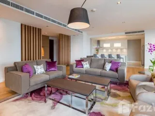 For rent 4 bedrooms condo in Bang Kho Laem, Bangkok