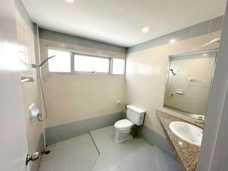 Продажа 4 спальни таунхаус в Тхунг Кхру, Бангкок