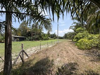 Terreno en venta en Nuea Khlong, Krabi