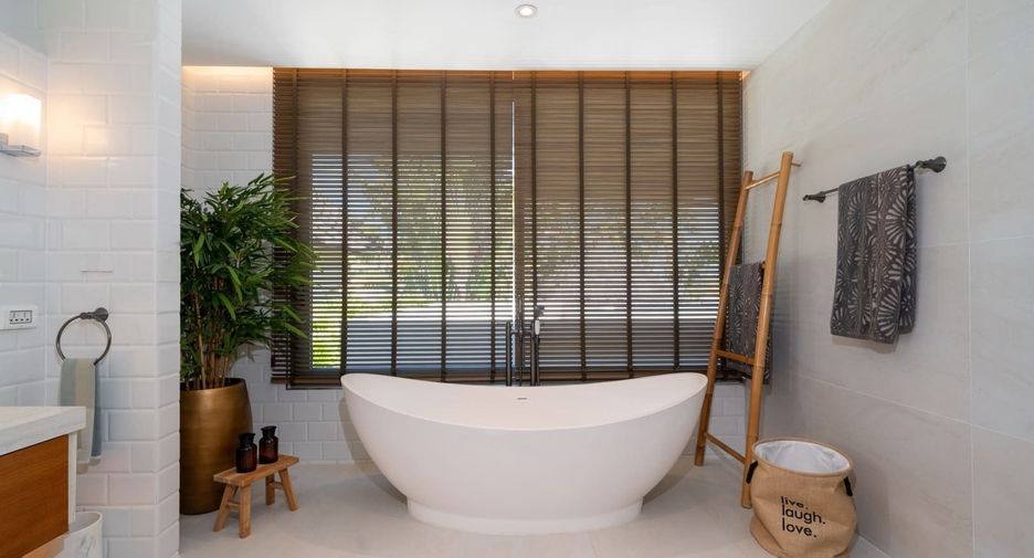 出售 4 卧室 别墅 在 塔朗, 普吉