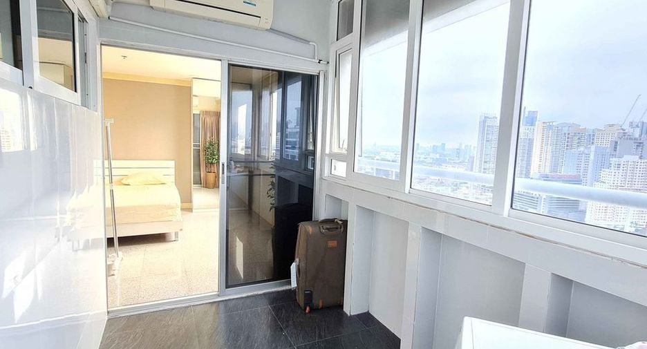 For rent and for sale 2 bedrooms condo in Khlong Toei, Bangkok