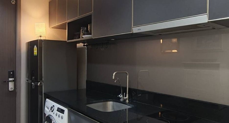 Продажа 1 кровать кондо в Кхлонг Сан, Бангкок
