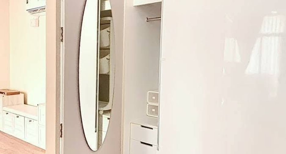 For rent 2 bedrooms condo in Bang Na, Bangkok