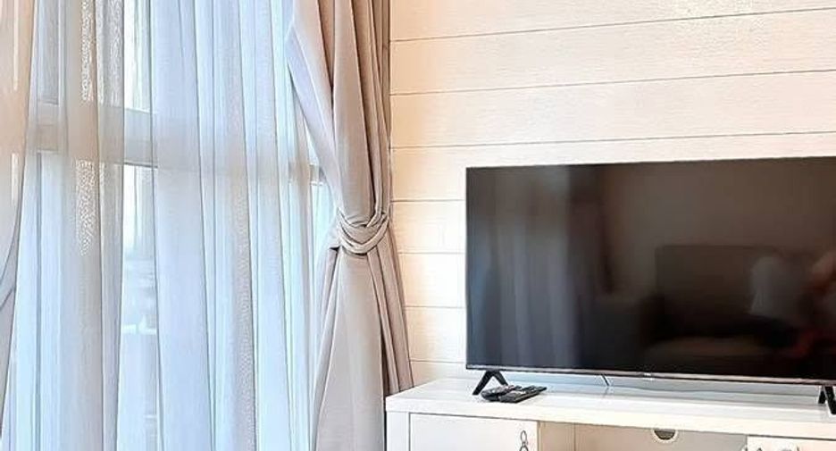 For rent 2 bedrooms condo in Bang Na, Bangkok