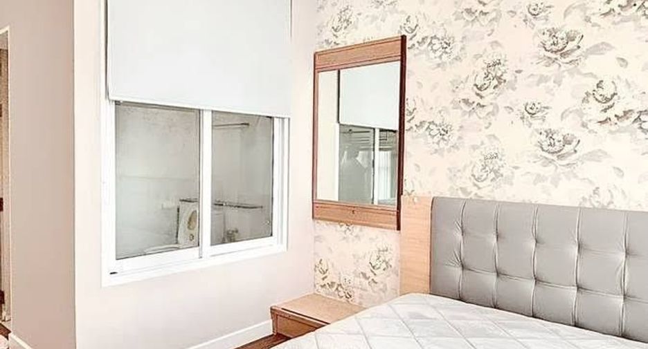 For rent 2 bedrooms condo in Bang Na, Bangkok