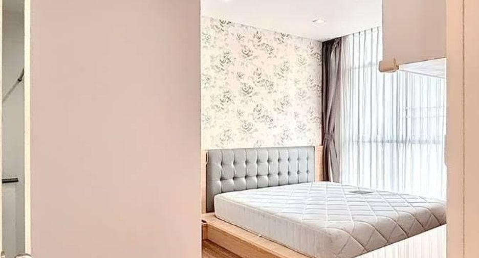 For rent 2 bedrooms condo in Bang Na, Bangkok