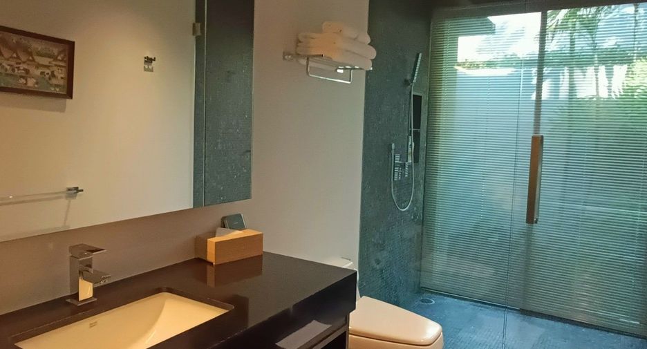 Villa en alquiler y en venta de 4 habitaciones en Thalang, Phuket